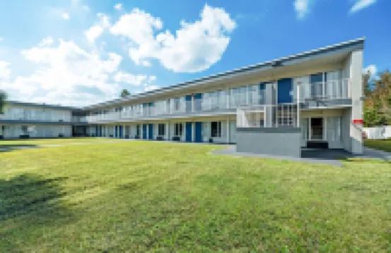 Econo Lodge Daytona Beach - Speedway Hotels in Volusia County