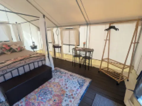 Salmon Gypsy Bed and Breakfast