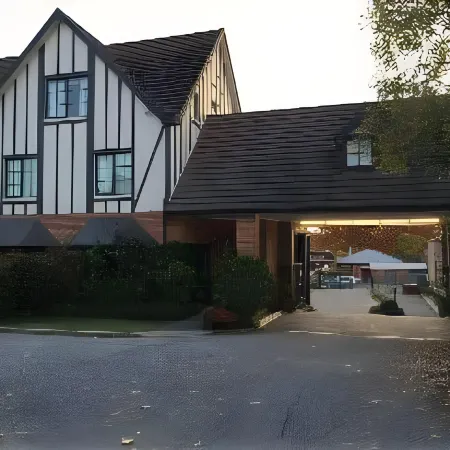 Albury Manor House