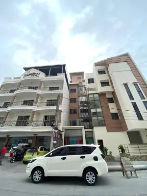 โรงแรมวาเลนติโนส์