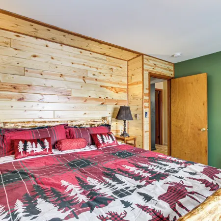Bigfork Cabin on Long Lake by Trails and Restaurant! Hotels in Itasca County