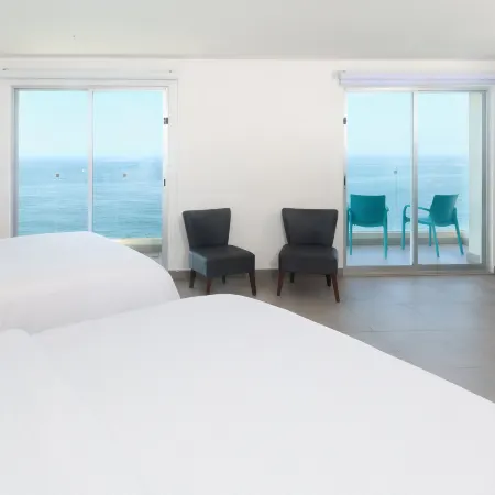 Garner Hotel MAZATLAN BEACH by IHG