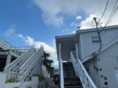 Coastal Chic - Cozy 2BR 3bd in charming Harbour Island Steps to Pink Sand Beach