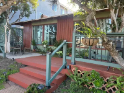 Cozy Escape - Beach Community of Playa Del Rey Hotels in Playa del Rey