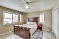 5 Mi to Keystone Resort Mountain-View Townhome! - 3-Star