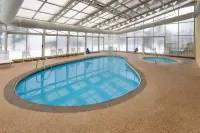 La Quinta Inn & Suites by Wyndham Mansfield Oh