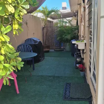 Stay as a tourist & feel as a local; Beach & Loiza st. strip, everything near!