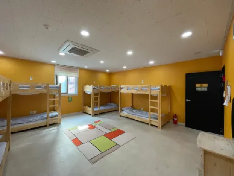 耶斯俊旅館 道頭峰附近的飯店