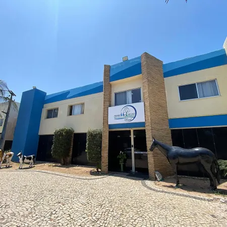 Marbello Ariau Hotel Отели рядом с достопримечательностью «Конгресс-центр Centro de Eventos do Ceara»