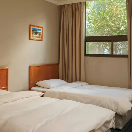 Kinsa Holiday Hotel