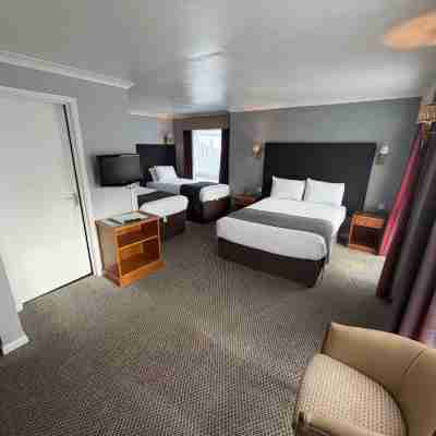 Raven Hotel by Greene King Inns Rooms