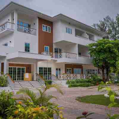 Acajou Beach Resort Hotel Exterior