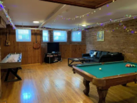 Wrigley Hostel - Chicago