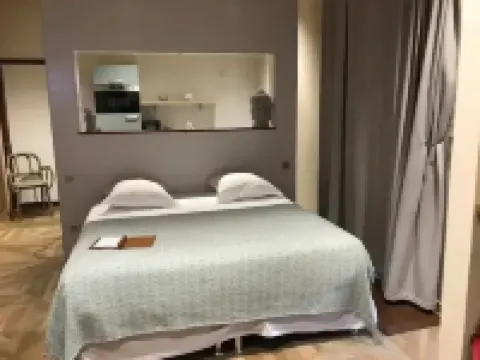 What Else Hotel