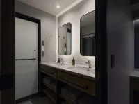 BASE LAYER HOTEL FUKUOKA