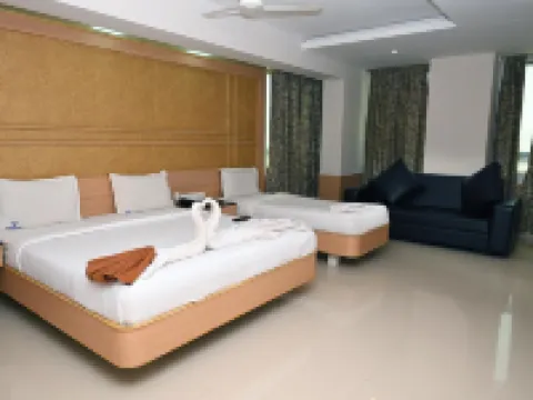 โรงแรมวาร์ชัน อินเทอร์นาชั่นแนล โรงแรมในเอโรด