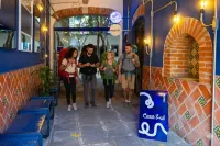 Hostal Hostalgia Casa Zul 旅館 - 停車場