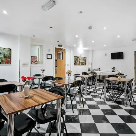 Lucky 8 Hotel