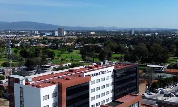 DoubleTree by Hilton Celaya