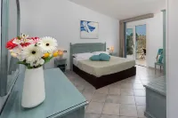 Hotel Riviera - Scenic