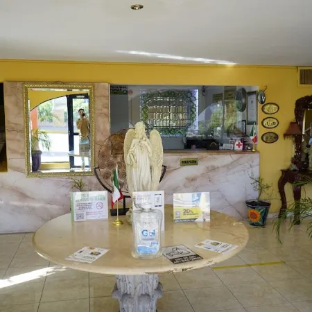 Hotel Posada del Sol Inn