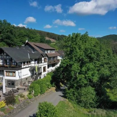 Landidyll Landhotel Liesetal Hotels near Kappe