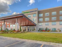 Holiday Inn Express & Suites TULSA MIDTOWN by IHG Hotéis em Tulsa