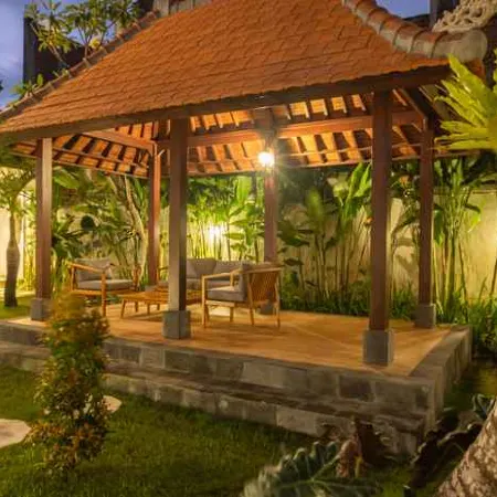 Mupu Jana G.House Keramas Отели рядом с достопримечательностью «Пляж Леби»