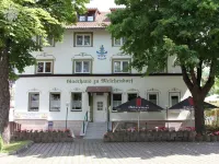 Hotel Garni zu Melchendorf - parking