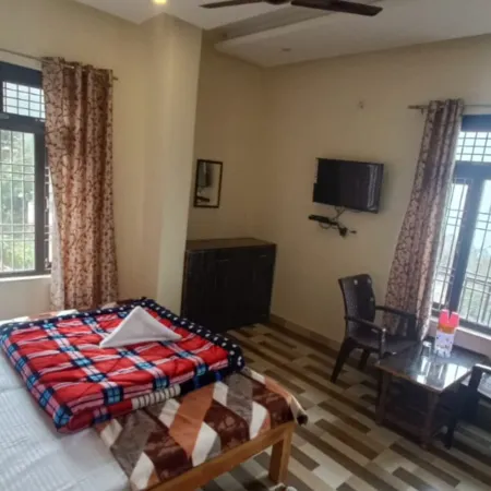 Manaskhand Homestay Ranikhet near NH109