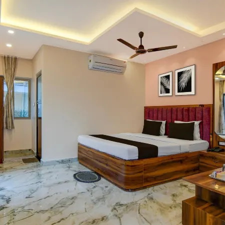 Deluxe Tropicana Beach Resort