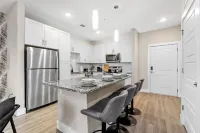 Pinnacle Apartments W Amenties by Heavenly Homes