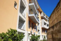 Gaia's Apartments Vlore Hotels in 