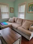 Cozy Retreat. 1 Bedroom House,  Welcome!May 1st -Nov 1st  Internet & Wifi