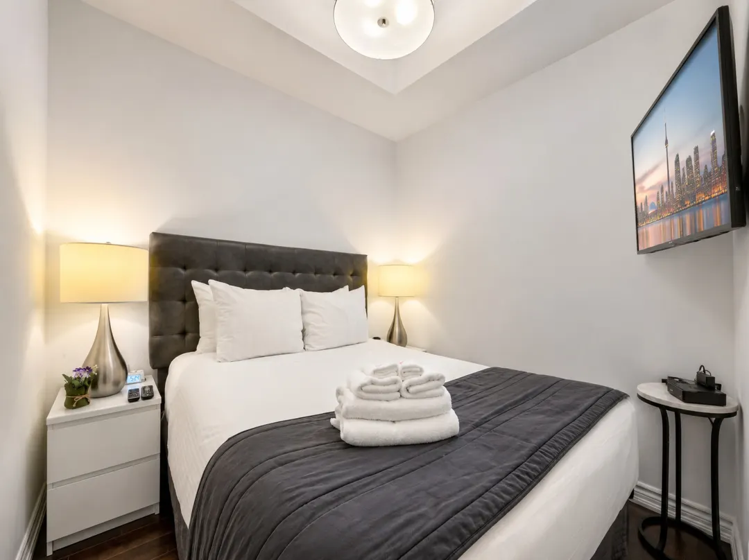 Suite De 2 Chambres Avec Vue Magnifique Sur La Ville, Centre-ville De Toronto, Près Du Centre Eaton, - Toronto