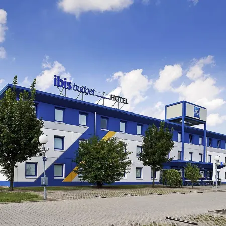 Ibis Budget Berlin Hoppegarten Отели в г. Меркиш-Одерланд