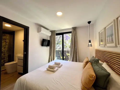 ZUR Boutique Hostel