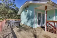 1/2 Mi to Beach! Rural Home w/ Deck in Port St Joe - WiFi