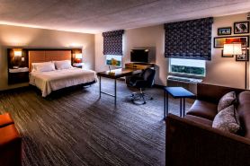 Hampton Inn & Suites Staten Island