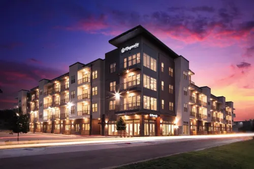 Landing Furnished Apartments - Dallas International District - Condos