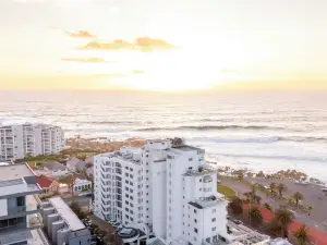 Peninsula All Suite Hotel by Dream Resorts