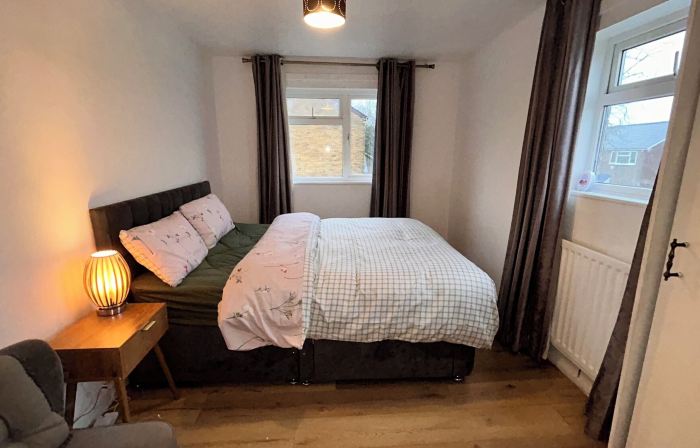 Charming 4-bedroom House Rental in Basildon, UK