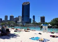 Tropical Resort ~ 2 Bed/2 Bath/1 Car ~ West End - 2-Star