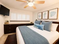 Renee's Poipu Paradise! Oceanfront Views & A/C! - Bungalows