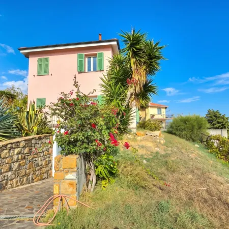 Palms Villa - Sea View - Happy Rentals