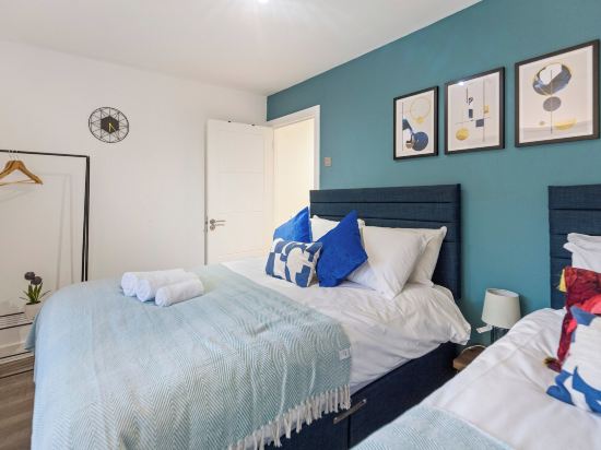 Apartment - Sleeps 11 - Hampstead Group Stay