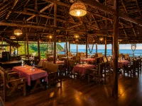 Black Beach Resort - Airport Shuttle