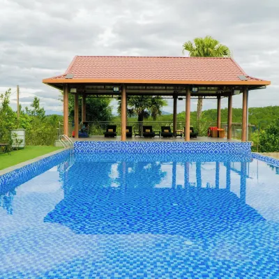 La Vela Legacy Resort Hotels near Royal Tombs