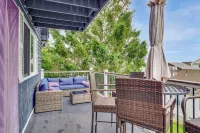 Work, Play & Explore! Coastal York Gem Near Beach - 2-Sterne