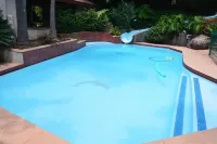 Guesthouse Charis - Swimmingpools